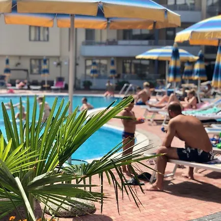 Central Plaza Studio 아파트 *